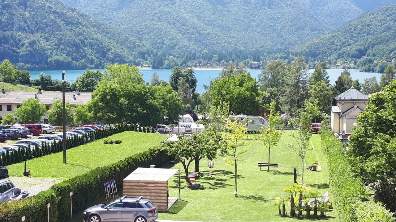 Ledro Lake Suites Меццолаго Экстерьер фото